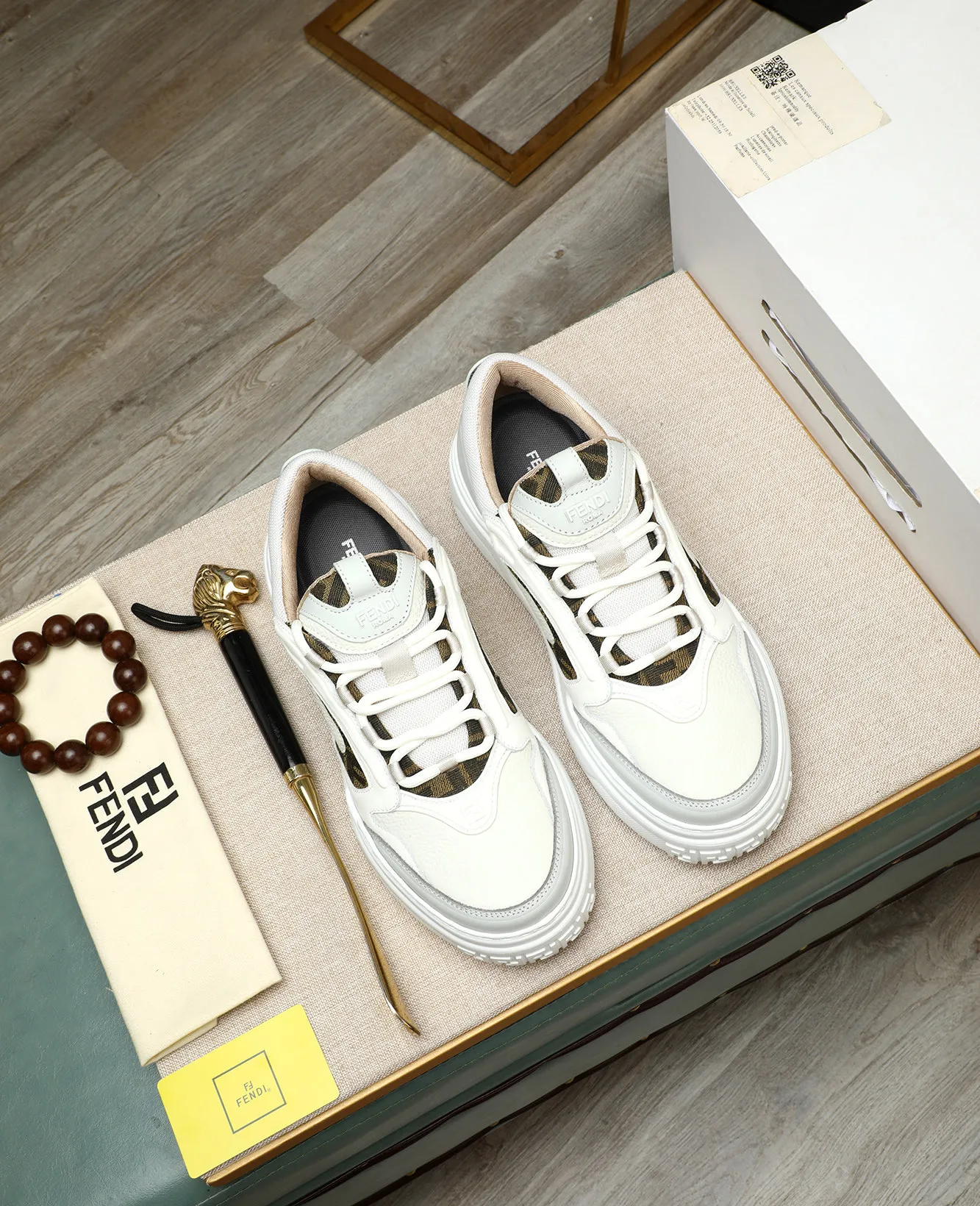 Men's shoes 💰760 [FENDI] Fendi - High-end quality original casual sports shoes - Upper: Nappa calfskin, pebbled calfskin, tongue and heel; injection molded brand logo plastic module - Lining: brand canvas - Outsole: ultra-light TPR foam·rubber; molded outsole -Super high quality control·Fine workmanship: highlighted (high-end·luxury·grade) -Size :39-44 (38, 45, can be customized)
